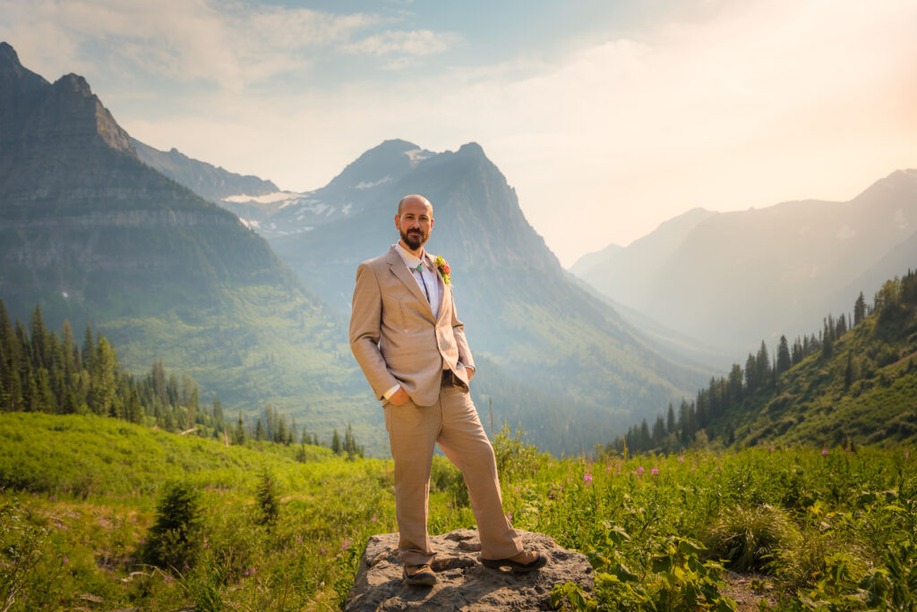 Couple in Glacier National Park eloping with Jill Jones Photography