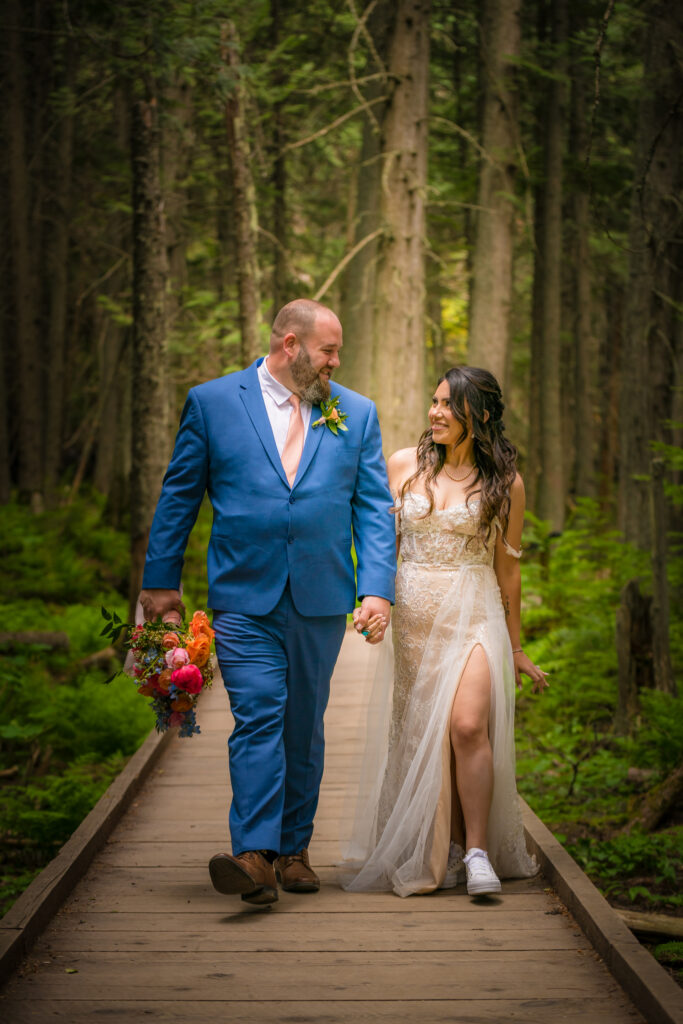 Montana wedding couple getting married in Glacier National Park