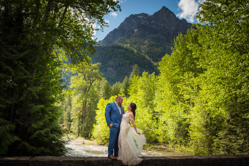 Montana wedding couple getting married in Glacier National Park